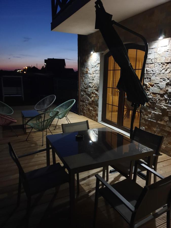 Готель Casa Iarina Статіунеа-Кліматеріка-Самбата Екстер'єр фото